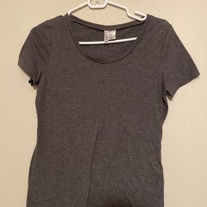 H&M Grey T Shirt- M
